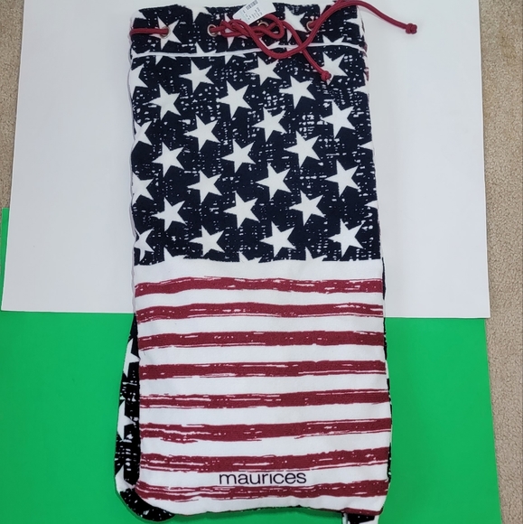 Maurices American flag beach towel bag. - Picture 5 of 12